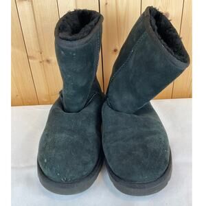 Ugg Women's Classic Short Boot, Black - Women's Size 8